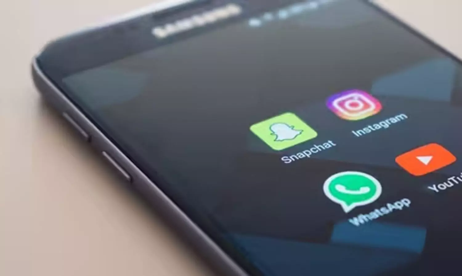 മെറ്റക്ക് ആശ്വാസം; വാട്സാപ്പ് വിവരങ്ങൾ പങ്കുവെക്കാം