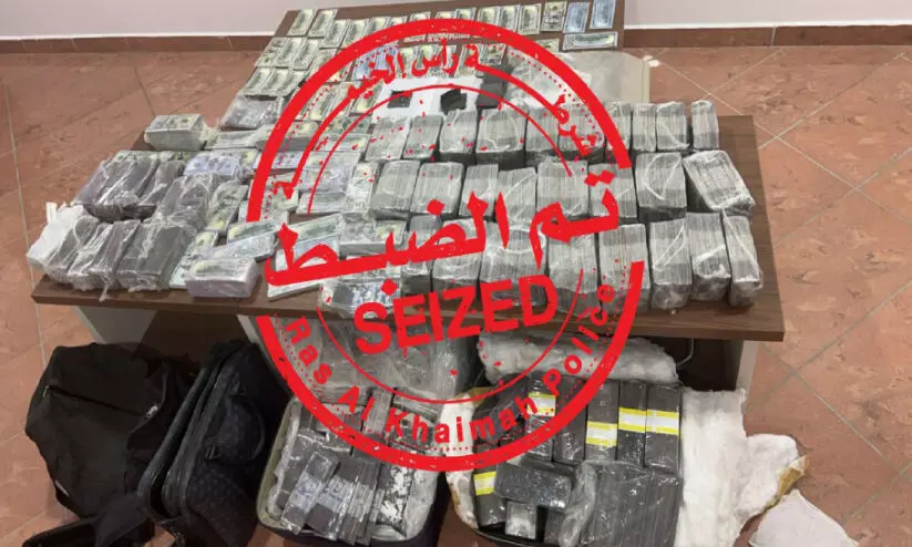 75 ല​ക്ഷം ഡോ​ള​റി​ന്‍റെ വ്യാ​ജ ക​റ​ന്‍സി​ക​ൾ പി​ടി​കൂ​ടി