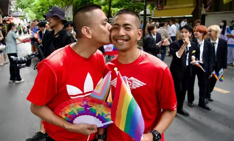 സ്വവർഗ വിവാഹം നിയമവിധേയമാക്കി തായ്‌ലൻഡ്; രജിസ്റ്റർ ചെയ്യാനൊരുങ്ങി   നൂറു കണക്കിന് ദമ്പതികൾ