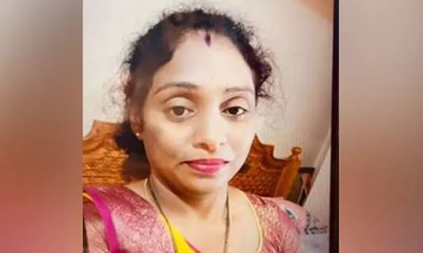 ഭാര്യയുടെ മൃതദേഹം മുൻ സൈനികൻ വെട്ടിമുറിച്ച് കുക്കറിൽ വേവിച്ചത് മൂന്നു ദിവസം; അരുംകൊലയുടെ ഞെട്ടിക്കുന്ന വിവരങ്ങൾ പുറത്ത്... ഭാര്യയുടെ മൃതദേഹം മുൻ സൈനികൻ വെട്ടിമുറിച്ച് കുക്കറിൽ വേവിച്ചത് മൂന്നു ദിവസം; അരുംകൊലയുടെ ഞെട്ടിക്കുന്ന വിവരങ്ങൾ പുറത്ത്...