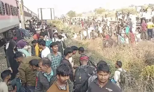 ജൽഗാവ് ട്രെയിൻ അപകടം: മരണം 13 ആയി