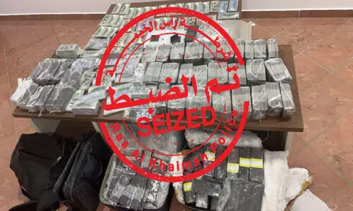 75 ല​ക്ഷം ഡോ​ള​റി​ന്‍റെ വ്യാ​ജ ക​റ​ന്‍സി​ക​ൾ പി​ടി​കൂ​ടി