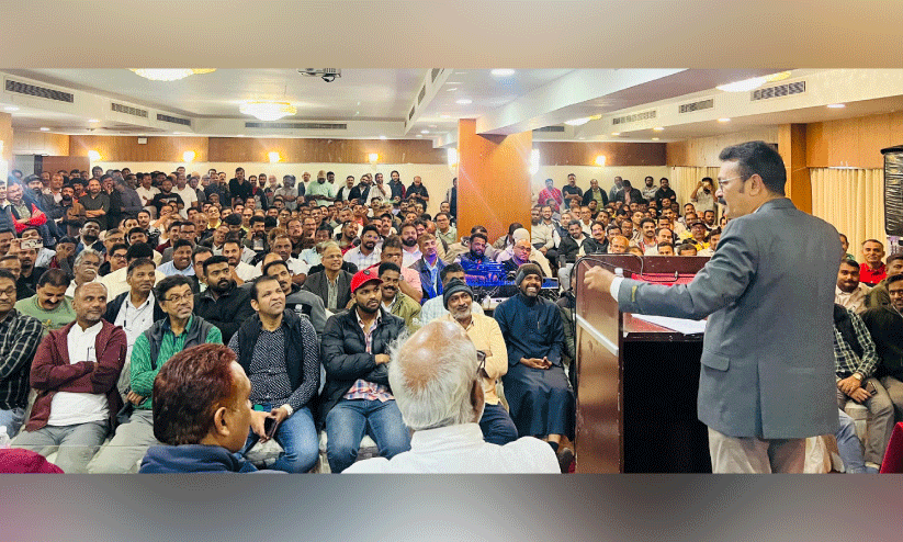 അധികാരം നിലനിർത്താൻ സി.പി.എം വർഗീയ ചേരിതിരിവിന് ശ്രമിക്കുന്നു -ഷാഫി ചാലിയം അധികാരം നിലനിർത്താൻ സി.പി.എം വർഗീയ ചേരിതിരിവിന് ശ്രമിക്കുന്നു -ഷാഫി ചാലിയം