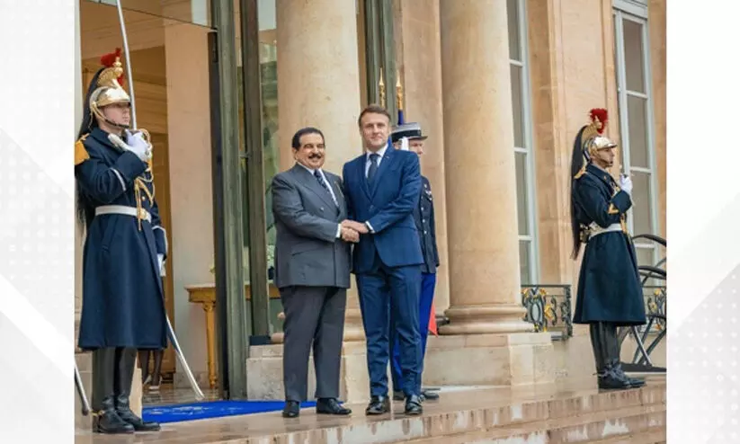 ഇമ്മാനുവൽ മാക്രോണുമായി കൂടിക്കാഴ്ച നടത്തി ഹമദ് രാജാവ്