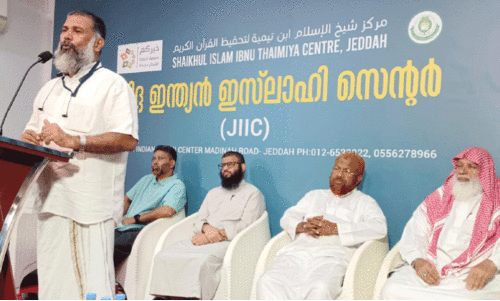 ‘ആ​സ്വാ​ദ​ന​ങ്ങ​ൾ​ക്ക് ഇ​സ്​​ലാം പൂ​ർ​ണ​മാ​യ വി​ല​ക്ക് ക​ൽപി​ക്കു​ന്നി​ല്ല’- അ​ലി ശാ​ക്കി​ർ മു​ണ്ടേ​രി