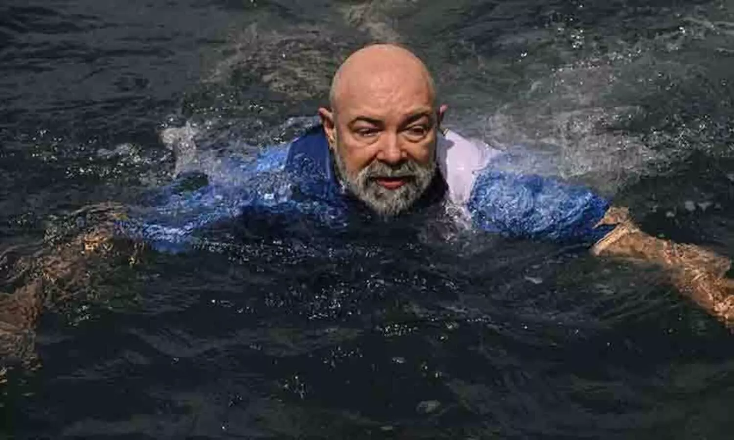 German man sets world record for living underwater for 120 days