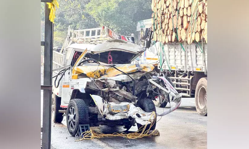 തൃക്കളത്തൂരിൽ അപകടങ്ങൾ തുടർക്കഥ തൃക്കളത്തൂരിൽ അപകടങ്ങൾ തുടർക്കഥ