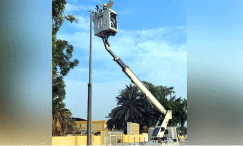 ഷാർജയിലെ സെമ്നാനിൽ തെരുവ് വിളക്കുകൾ സ്ഥാപിച്ചു ഷാർജയിലെ സെമ്നാനിൽ തെരുവ് വിളക്കുകൾ സ്ഥാപിച്ചു