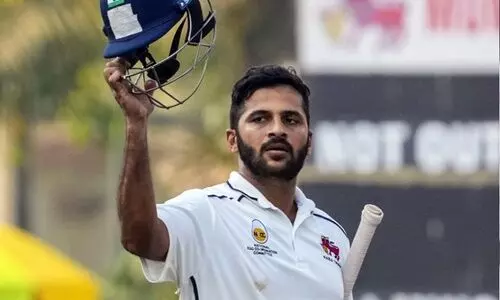 തകർന്നടിഞ്ഞ് മുൻനിര, മുംബൈക്ക് രക്ഷകനായി ശാർദുൽ ഠാക്കൂർ (119); കശ്മീരിന് വിജയലക്ഷ്യം 205