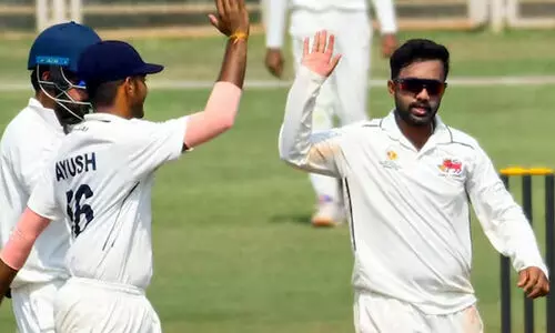 രോഹിത്, ജയ്‍സ്വാൾ, ശ്രേയസ്, രഹാനെ, എന്നിവർ കളിച്ച മുംബൈയെ തകർത്ത് ജമ്മു കശ്മീർ