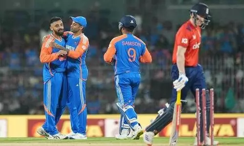 ഇംഗ്ലണ്ടിനെതിരെ ഇന്ത്യക്ക് 166 റൺസ് വിജയലക്ഷ്യം