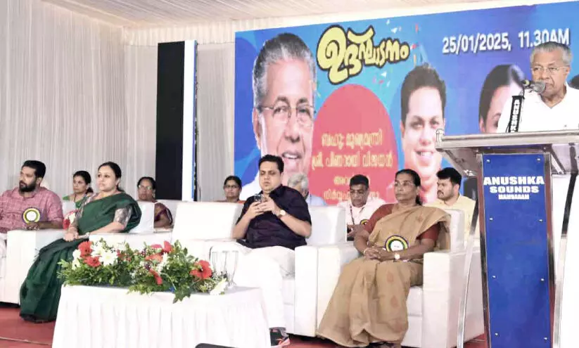 സം​സ്ഥാ​ന​ത്ത് കാ​ന്‍സ​ര്‍ ഗ്രി​ഡ് രൂ​പ​വ​ത്ക​രി​ക്കും -മു​ഖ്യ​മ​ന്ത്രി