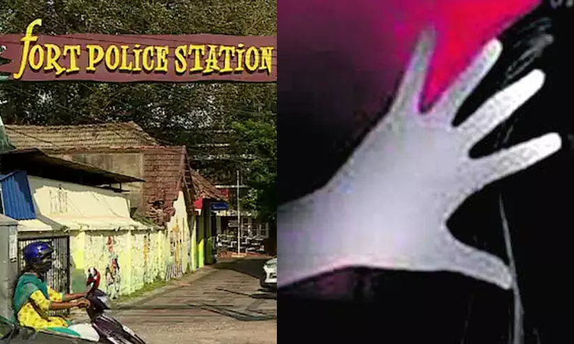 വിദ്യാർഥിനിയെ അധ്യാപകൻ ഉപദ്രവിക്കാൻ ശ്രമിച്ച വിവരം മറച്ചുവെച്ച സ്കൂള് അധികൃതർക്കെതിരെ പോക്സോ പ്രകാരം പൊലീസ് കേസെടുത്തു വിദ്യാർഥിനിയെ അധ്യാപകൻ ഉപദ്രവിക്കാൻ ശ്രമിച്ച വിവരം മറച്ചുവെച്ച സ്കൂള് അധികൃതർക്കെതിരെ പോക്സോ പ്രകാരം പൊലീസ് കേസെടുത്തു