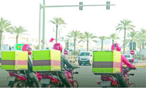 ബഹ്റൈനിൽ മോട്ടോ​ർ സൈ​ക്കി​ൾ ഡെ​ലി​വ​റി   ഡ്രൈ​വ​ർ​മാർക്ക് ക​ടി​ഞ്ഞാ​ണി​ടാ​ൻ സ​ർ​ക്കാ​ർ