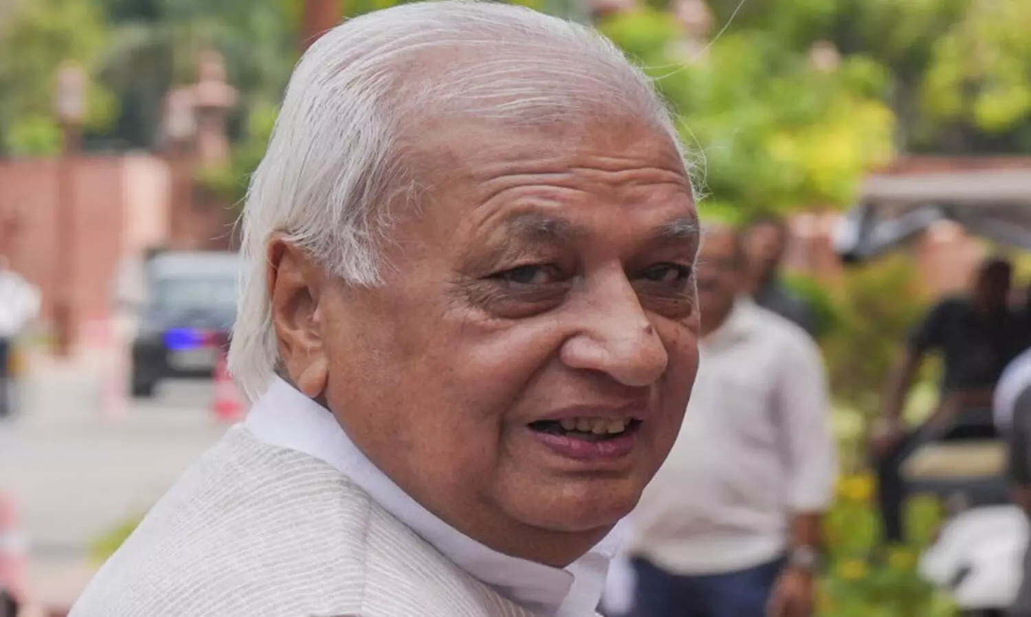 റിപ്പബ്ലിക് ദിനത്തിൽ ബലാത്സംഗവും വെടിവെപ്പും; നിയമവാഴ്ചയെ പുകഴ്ത്തി ബിഹാർ ഗവർണർ ആരിഫ് ഖാൻ