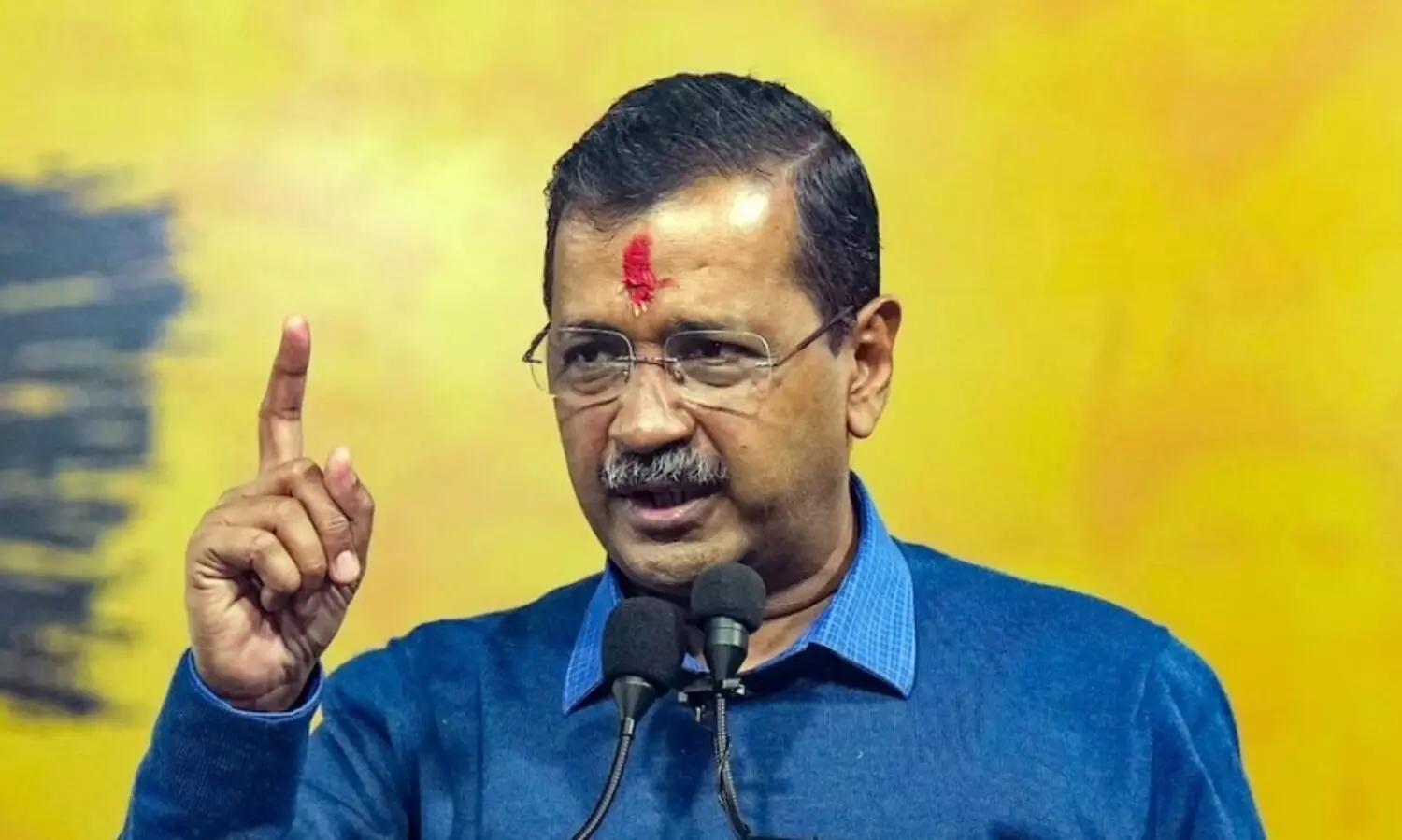 ഡ​ൽ​ഹി നി​വാ​സി​ക​ൾ​ക്ക്​ 15 ഉ​റ​പ്പു​ക​ൾ; കെജ്‌രിവാൾ കി ഗാരന്റിയുമായി ആം ആദ്​മി