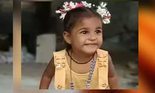 കാരറ്റ് തൊണ്ടയിൽ കുരുങ്ങി രണ്ടര വയസുകാരി മരിച്ചു