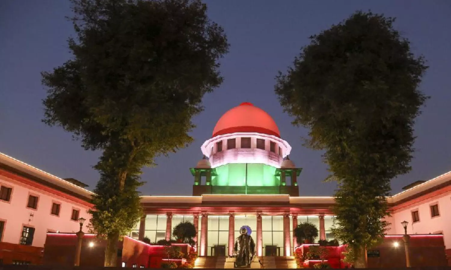 ‘ശരീഅത്തിന് പകരം ഇന്ത്യൻ പിന്തുടർച്ചാവകാശ നിയമത്താൽ പരിഗണിക്കപ്പെടണം’; യുവതിയുടെ ഹരജിയിൽ കേന്ദ്രത്തോട് പ്രതികരണം തേടി സുപ്രീംകോടതി