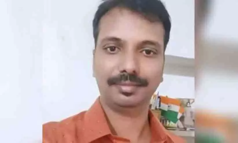 വിവാഹമോചന കേസിൽ 20 ലക്ഷം രൂപ ജീവനാംശം ആവശ്യപ്പെട്ട് ഭാര്യ; യുവാവ് ആത്മഹത്യ ചെയ്തു വിവാഹമോചന കേസിൽ 20 ലക്ഷം രൂപ ജീവനാംശം ആവശ്യപ്പെട്ട് ഭാര്യ; യുവാവ് ആത്മഹത്യ ചെയ്തു