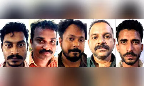 പരിയാരത്ത് അമ്പ് പ്രദക്ഷിണത്തിനിടെ മൂന്നുപേരെ കുത്തിപ്പരിക്കേൽപിച്ച ആറുപേർ പിടിയിൽ