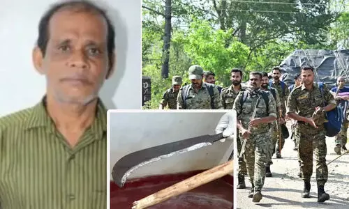 നീളമുള്ള വടിയിൽ കൊടുവാൾ കെട്ടിവെച്ച് വഴിയിൽ പതിയിരുന്ന് വെട്ടിവീഴ്ത്തി, ഓടാനോ പ്രതിരോധിക്കാനോ ആവാത്തവിധമുള്ള ആസൂത്രണം നീളമുള്ള വടിയിൽ കൊടുവാൾ കെട്ടിവെച്ച് വഴിയിൽ പതിയിരുന്ന് വെട്ടിവീഴ്ത്തി, ഓടാനോ പ്രതിരോധിക്കാനോ ആവാത്തവിധമുള്ള ആസൂത്രണം