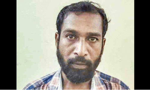 വിദേശ മദ്യവുമായി യുവാവ് പിടിയിൽ