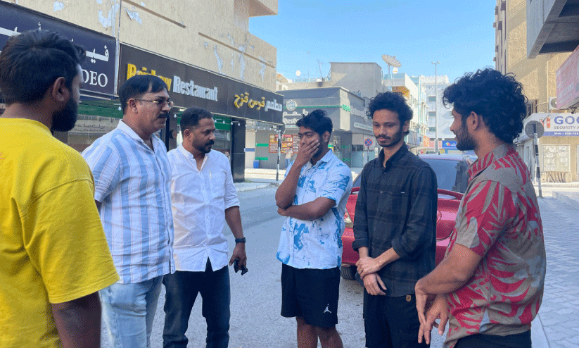 സന്ദർശക വിസയിൽ ജോലി: വഞ്ചിതരായ മലയാളികൾ നാട്ടിലേക്ക് മടങ്ങി സന്ദർശക വിസയിൽ ജോലി: വഞ്ചിതരായ മലയാളികൾ നാട്ടിലേക്ക് മടങ്ങി