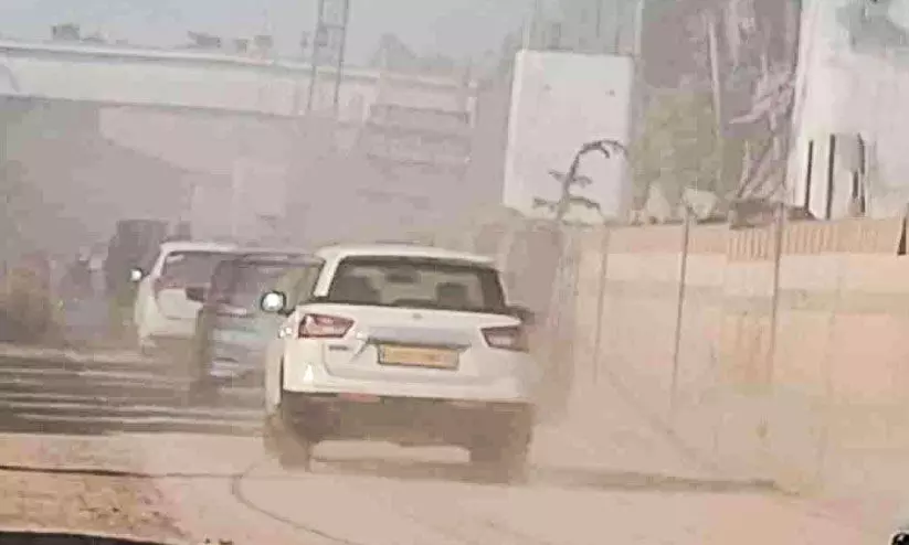 അരൂർ-തുറവൂർ ഉയരപ്പാത നിർമാണം: പൊടിശല്യം രൂക്ഷം അരൂർ-തുറവൂർ ഉയരപ്പാത നിർമാണം: പൊടിശല്യം രൂക്ഷം