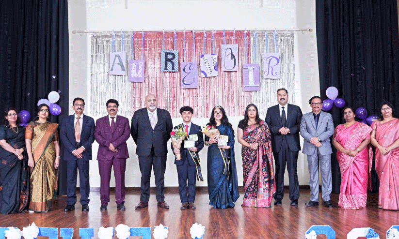 പ്ല​സ് ടു ​വി​ദ്യാ​ർ​ഥി​ക​ൾ​ക്ക് യാ​ത്ര​യ​യ​പ്പ് ന​ൽ​കി ന്യൂ ​ഇ​ന്ത്യ​ൻ സ്കൂ​ൾ ബ​ഹ്റൈ​ൻ