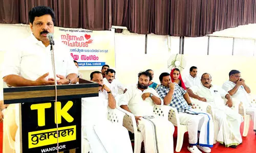 വ​ണ്ടൂ​രി​ലെ ഡ​യാ​ലി​സി​സ് സെ​ന്റ​ർ ല​ക്ഷ്യ​ത്തി​ലേ​ക്ക്