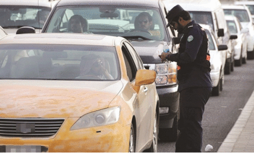 ഗ​താ​ഗ​ത നി​യ​മ ബോ​ധ​വ​ത്ക​ര​ണം ഹി​ന്ദി ഉ​ൾ​പ്പെ​ടെ ആ​റു ഭാ​ഷ​ക​ളി​ൽ