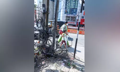 ആളെ വീഴ്ത്തും അപായക്കുരുക്ക്​