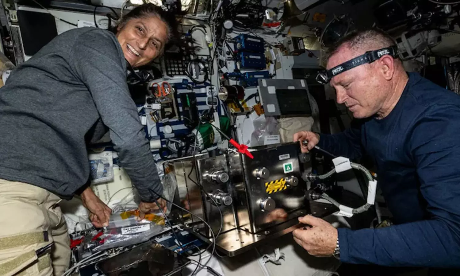 എട്ടു മാസത്തിന് ശേഷം വീണ്ടും ബഹിരാകാശത്ത് നടന്ന് സുനിത വില്യംസും വിൽമോറും -വിഡിയോ