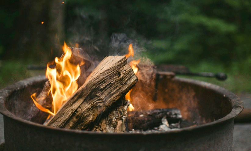 ശൈത്യകാലം; തണുപ്പകറ്റുമ്പോൾ ജാഗ്രത വേണം ശൈത്യകാലം; തണുപ്പകറ്റുമ്പോൾ ജാഗ്രത വേണം