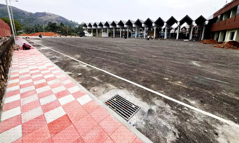 പത്തനംതിട്ട നഗരസഭ ബസ് സ്റ്റാൻഡ്; മൂന്നാം യാർഡ് ഒന്നിന് തുറക്കും പത്തനംതിട്ട നഗരസഭ ബസ് സ്റ്റാൻഡ്; മൂന്നാം യാർഡ് ഒന്നിന് തുറക്കും