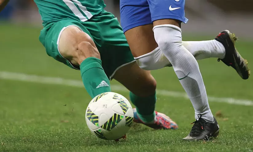 പ്രീമിയർ ലീഗ്: എഫ്.സി കേരളയും ഗോൾഡൻ ത്രെഡ്സും സമനിലയിൽ പ്രീമിയർ ലീഗ്: എഫ്.സി കേരളയും ഗോൾഡൻ ത്രെഡ്സും സമനിലയിൽ