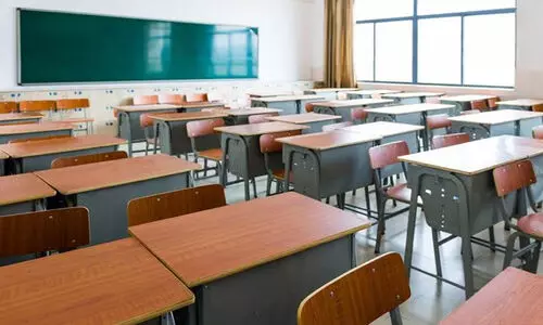 ക്രമക്കേടും മെറിറ്റ് അട്ടിമറിയുമെന്ന പരാതി; പ്ലസ് വൺ കമ്യൂണിറ്റി ക്വോട്ട സർക്കാറിന് ക്രമക്കേടും മെറിറ്റ് അട്ടിമറിയുമെന്ന പരാതി; പ്ലസ് വൺ കമ്യൂണിറ്റി ക്വോട്ട സർക്കാറിന്