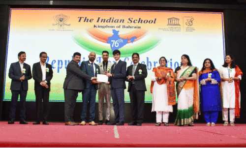 ഇ​ന്ത്യ​ൻ സ്‌​കൂ​ൾ പ്ലാ​റ്റി​നം ജൂ​ബി​ലി ലോ​ഗോ ഡി​സൈ​ൻ ജേ​താ​വി​ന് ആ​ദ​രം