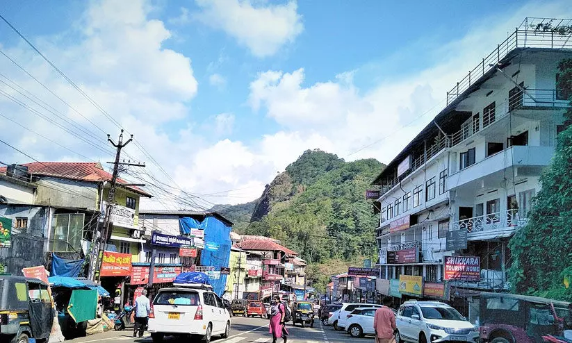 അതിദാരിദ്ര്യ നിർമാർജനം: ഇടുക്കി പിന്നിൽ അതിദാരിദ്ര്യ നിർമാർജനം: ഇടുക്കി പിന്നിൽ