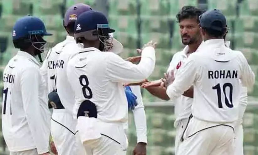 പത്ത് വിക്കറ്റുമായി മിന്നിതിളങ്ങി സക്സേന! ബിഹാറിനെ തകർത്തെറിഞ്ഞ് കേരളം രഞ്ജി ക്വാർട്ടറിൽ പത്ത് വിക്കറ്റുമായി മിന്നിതിളങ്ങി സക്സേന! ബിഹാറിനെ തകർത്തെറിഞ്ഞ് കേരളം രഞ്ജി ക്വാർട്ടറിൽ