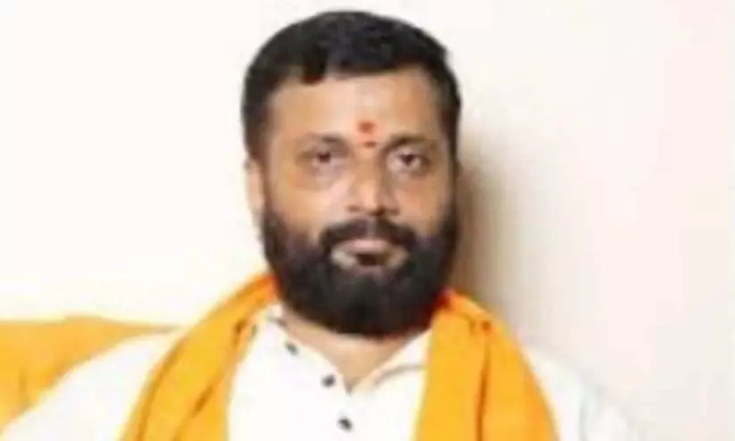 സലൂൺ ആക്രമണക്കേസ് പ്രതി രാം സേന നേതാവിന്റെ ഫോണിൽ മൃഗബലി ദൃശ്യം; കേസെടുത്തു സലൂൺ ആക്രമണക്കേസ് പ്രതി രാം സേന നേതാവിന്റെ ഫോണിൽ മൃഗബലി ദൃശ്യം; കേസെടുത്തു