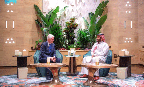 ബി​ൽ ക്ലി​ന്റ​ൺ സൗ​ദി​യി​ൽ