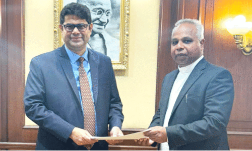 അം​ബാ​സ​ഡ​റു​മാ​യി കൂ​ടി​ക്കാ​ഴ്ച ന​ട​ത്തി റ​വ. ഫാ​ദ​ർ ഡോ. ​ഡൈ​സ​ൺ യേ​ശു​ദാ​സ്