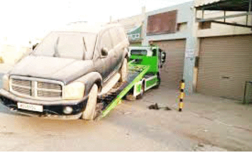 മു​ന്ന​റി​യി​പ്പ് അ​വ​ഗ​ണി​ച്ചു പൊ​തു ഇ​ട​ങ്ങ​ളി​ൽ ഉ​പേ​ക്ഷി​ക്ക​പ്പെ​ട്ട 178 കാ​റു​ക​ൾ നീ​ക്കം​ചെ​യ്തു