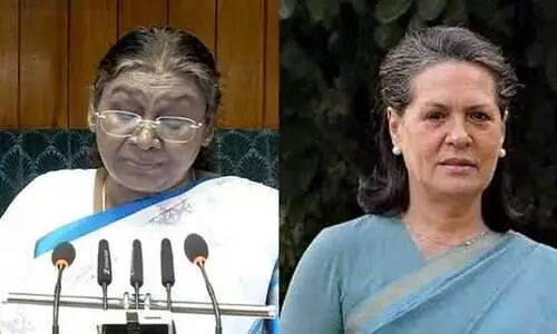 Droupadi Murmu, Sonia Gandhi