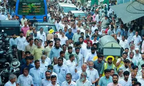 മുഹമ്മദ് മദനിയുടെ മയ്യിത്ത് വന്‍ ജനാവലിയുടെ സാന്നിധ്യത്തില്‍ ഖബറടക്കി