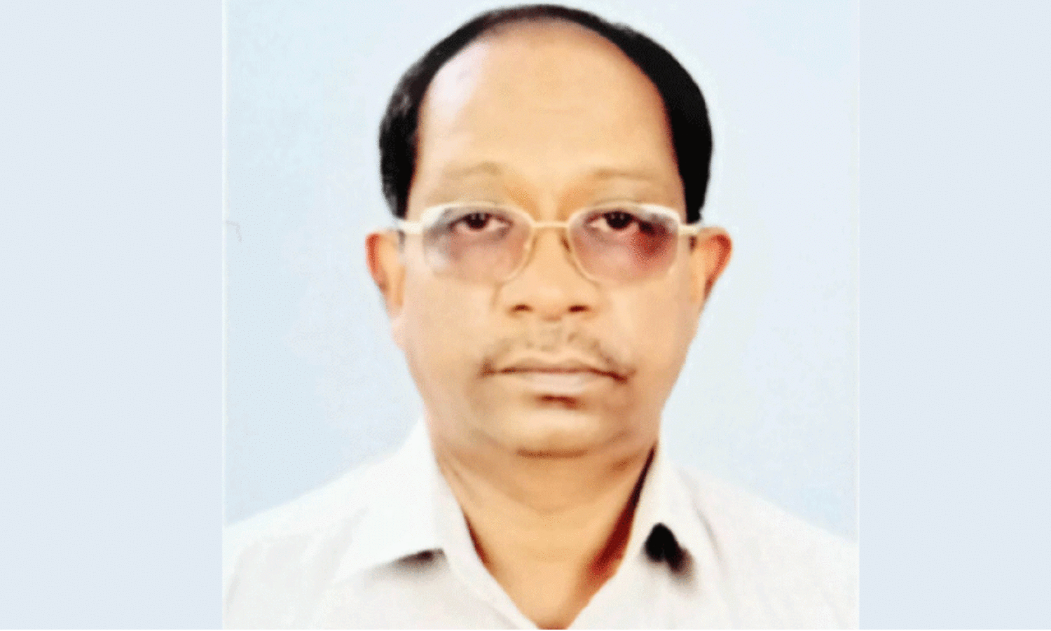 കോ​ഴി​ക്കോ​ട് സ്വ​ദേ​ശി ഹൃ​ദ​യാ​ഘാ​തം മൂ​ലം മ​രി​ച്ചു