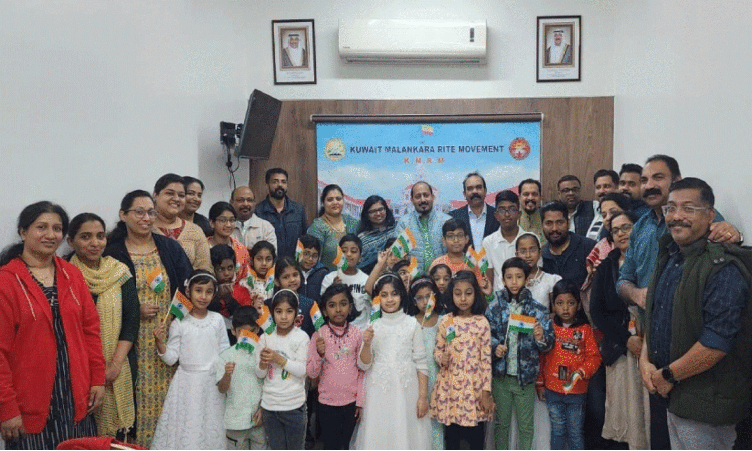 കെ.​എം.​ആ​ർ.​എം റി​പ്പ​ബ്ലി​ക് ഡേ ​വി​ത്ത്‌ ലി​റ്റി​ൽ സ്റ്റാ​ർ​സ്