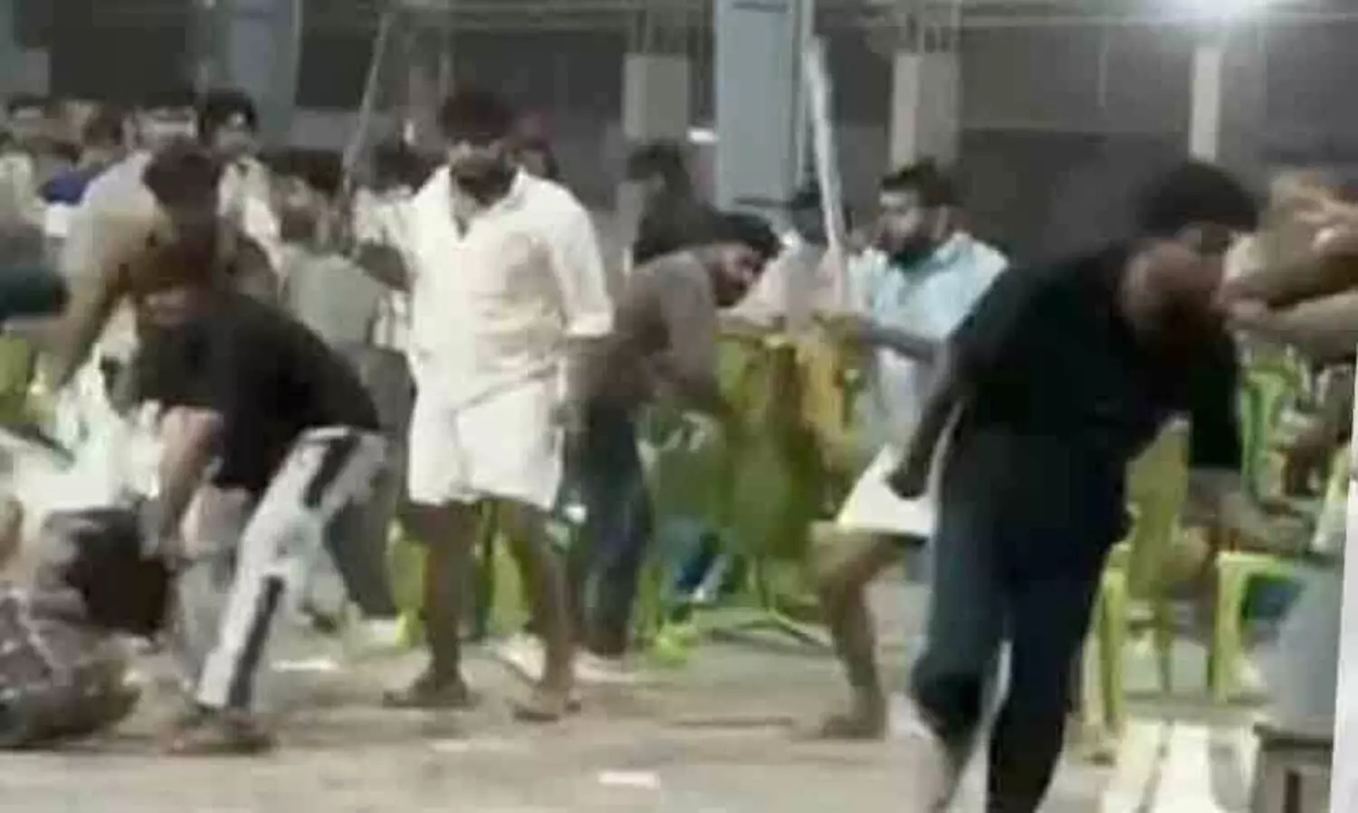 എ സോണിൽ തല്ലുമാല; എസ്.ഐക്കും ആറു വിദ്യാർഥികൾക്കും പരിക്ക്