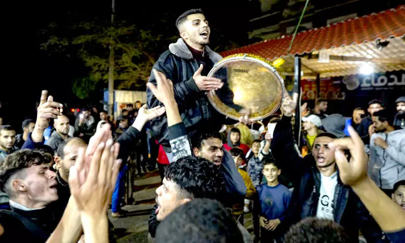 ലോകമേ കാണൂ, ഫലസ്തീന്റെ ഒന്നിപ്പ് ലോകമേ കാണൂ, ഫലസ്തീന്റെ ഒന്നിപ്പ്